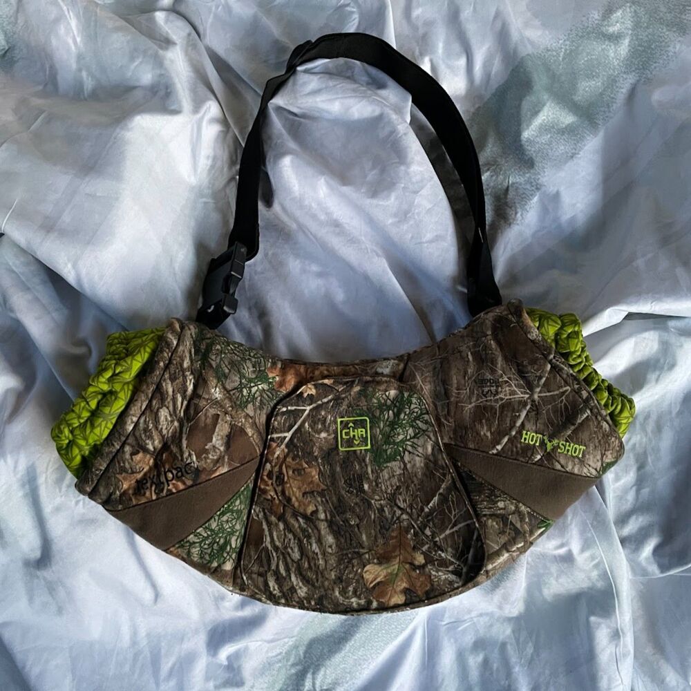 HOT SHOT TextPac RealTree Edge Camo  INSULATED HAND MUFF